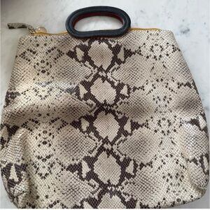 Clare V To Handle Clutch